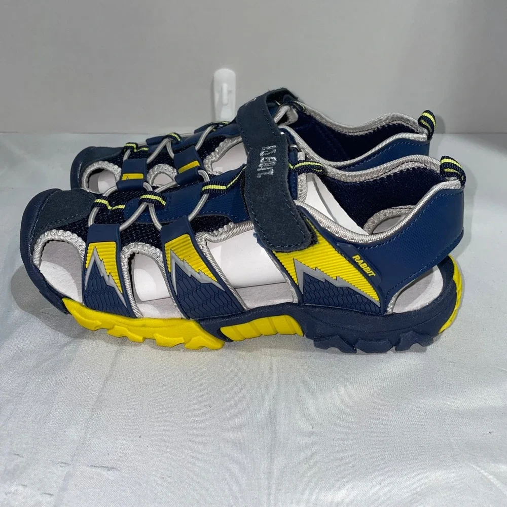 Rabbit‎ Boys Navy Blue Yellow Athletic Closed Toe Outdoor Sandals Size 36